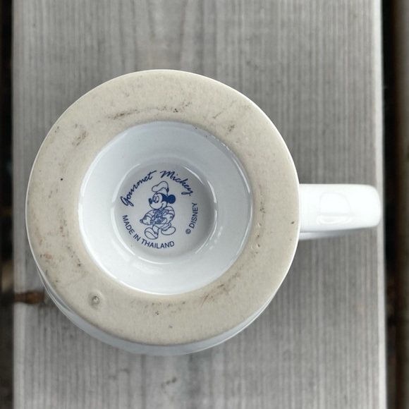 Disney Gourmet Mickey 10 Ounce Coffee Mug - Picture 9 of 10